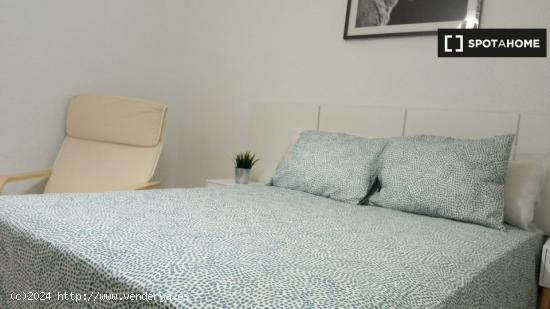 Bonito dormitorio en Valencia - VALENCIA