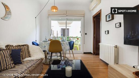 Apartamento de 3 dormitorios en alquiler en Barcelona - BARCELONA