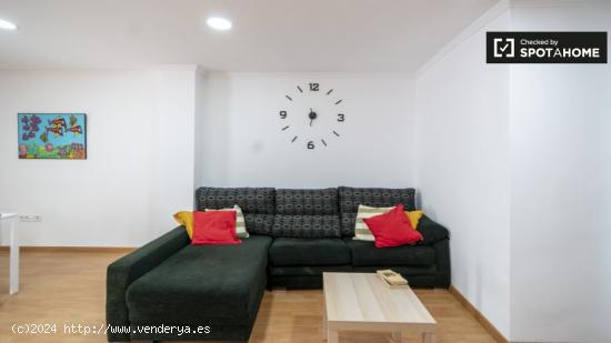 Alquiler de habitaciones en piso de 3 dormitorios en Monteolivete - VALENCIA