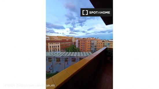 Piso entero de 4 habitaciones en barcelona. - BARCELONA