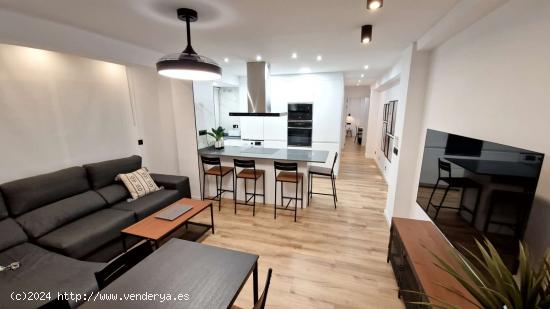 Piso entero de 4 habitaciones en valència. - VALENCIA