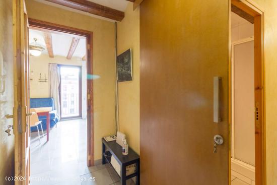  Apartamento entero de 3 habitaciones en Barcelona. - BARCELONA 