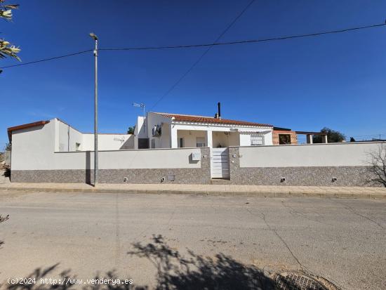 CHALET A LA VENTA EN LOS PAGANES - MURCIA