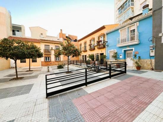  Centro Histórico Casa en esquina - MALAGA 