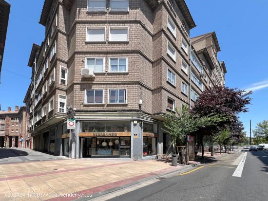  PLAZA DE GARAJE EN CALLE A METROS DE ECHEGARAY Y CABALLERO ESQUINA SAN VICENTE DE PAÚL - ZARAGOZA 