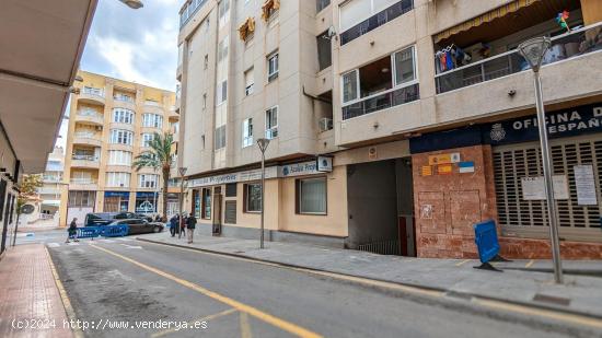 Plaza de garaje en Habaneras - ALICANTE