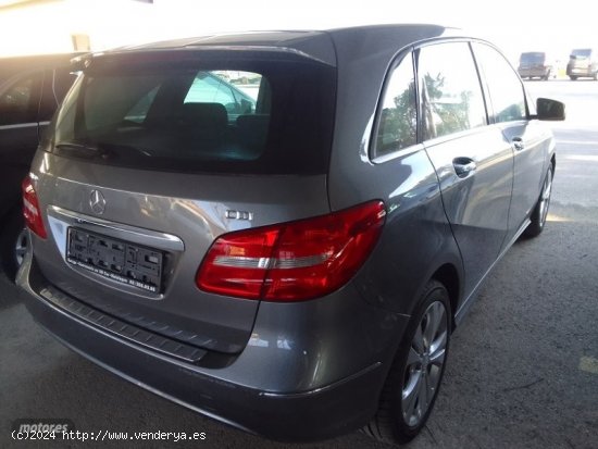 Mercedes Clase B B 180 d de 2014 con 23.000 Km por 18.500 EUR. en Murcia