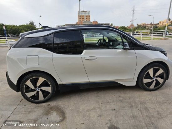 BMW i3 I3 120Ah-5 puertas-2019 de 2019 con 78.000 Km por 19.480 EUR. en Malaga