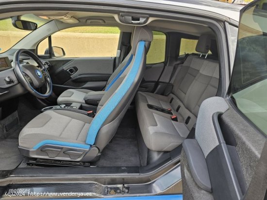 BMW i3 I3 120Ah-5 puertas-2019 de 2019 con 78.000 Km por 19.480 EUR. en Malaga