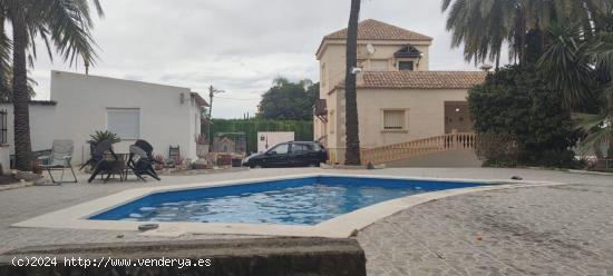 SE VENDE CHALET CON OPCION DE COMPRA EN ELCHE ZONA ALGODA MATOLA - ALICANTE