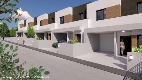 **OBRAS COMENZADAS** Residencial Villas de Heras: Viviendas adosadas con jardín - CANTABRIA