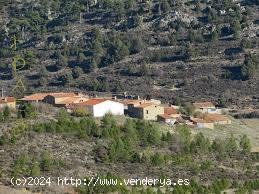 Terreno edificable con construcción en Aldea Collado - VALENCIA