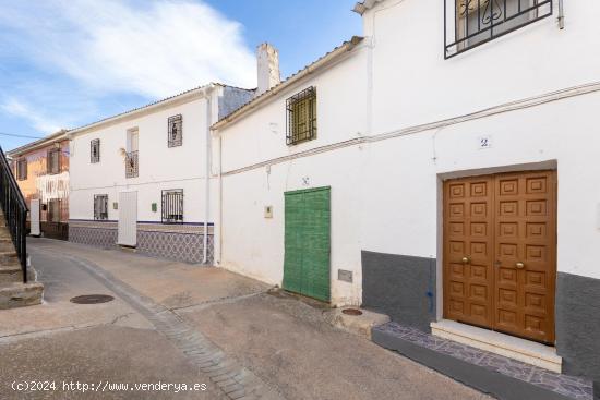 CASA EN AGRÓN - GRANADA