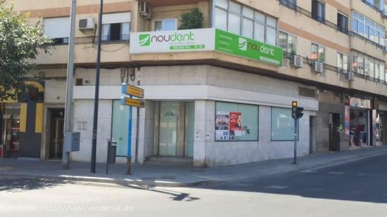 local muy comercial en esquina - ALICANTE