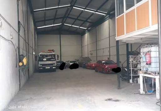 SE VENDE NAVE INDUSTRIAL EN VELEZ MALAGA- POLIGONO LOS ZAMORANOS - MALAGA