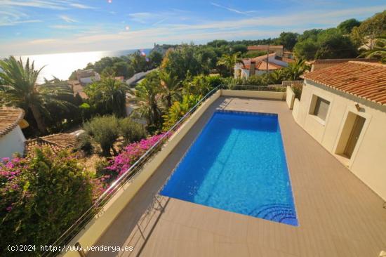 Lujosa Villa Nueva Construccion en PRIMERA LINEA de MAR con INCREIBLES VISTAS, Balcon al Mar · JAVE