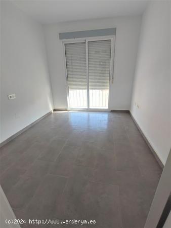 PISO EN VENTA EN COBATILLAS - MURCIA