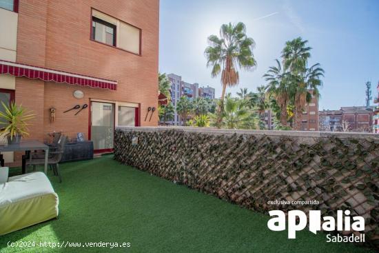 PISO CON ASCENSOR, PARKING, TRASTERO Y ZONA COMUNITARIA EN BARBERÀ DEL VALLÈS - BARCELONA