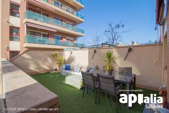 PISO CON ASCENSOR, PARKING, TRASTERO Y ZONA COMUNITARIA EN BARBERÀ DEL VALLÈS - BARCELONA