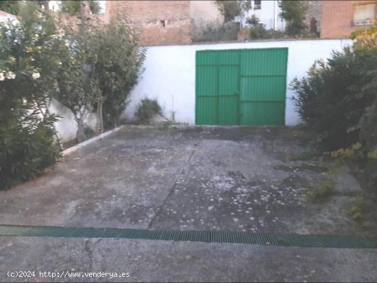 Enorme casa en venta con chimenea, en Santa Engracia - LA RIOJA