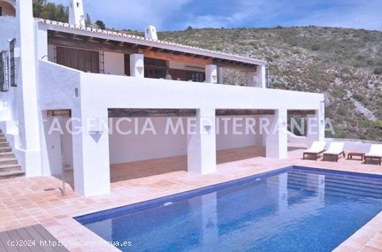 Villa de lujo en el Portet de Moraira - ALICANTE