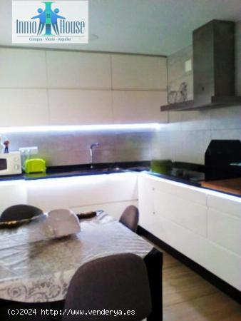 INMOHOUSE VENDE EXPECTACULAR CHALET EN PLENO CENTRO DE ALBACETE - ALBACETE