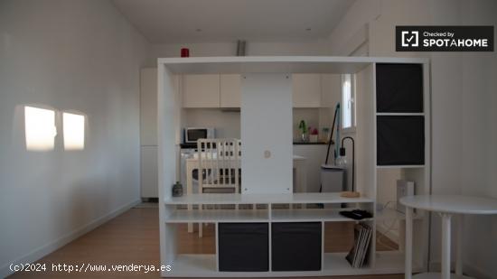 Apartamento de 2 dormitorios en alquiler en Valencia - VALENCIA