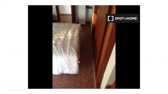 Piso de 5 dormitorios en alquiler en Murcia - MURCIA