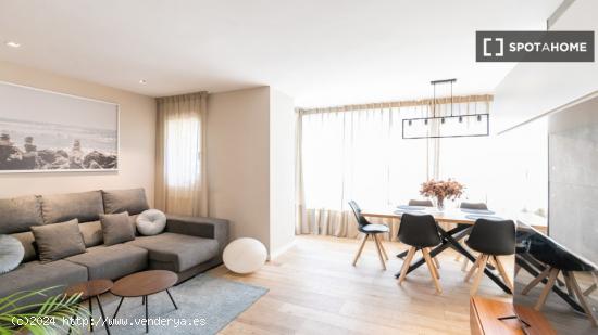 Moderno apartamento amueblado en la calle Dr. Fleming - BARCELONA