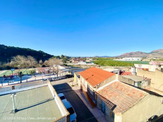 ESTUPENDA CASA ADOSADA A TAN SOLO 5 MIN DE ORIHUELA, DE OBRA NUEVA CON GARAJE, TERRAZA ¡VISITELA YA