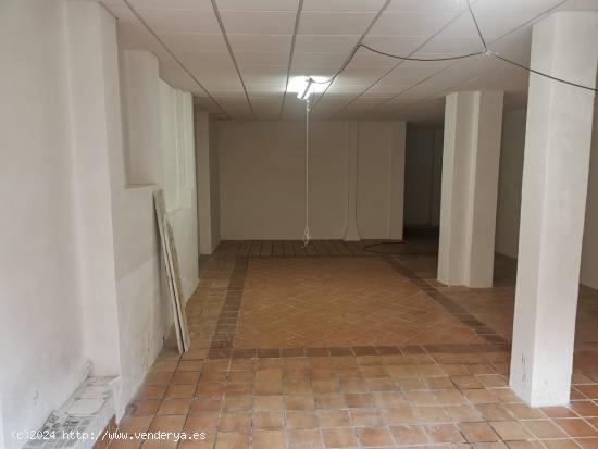 LOCAL COMERCIAL EN BURJASSOT - VALENCIA