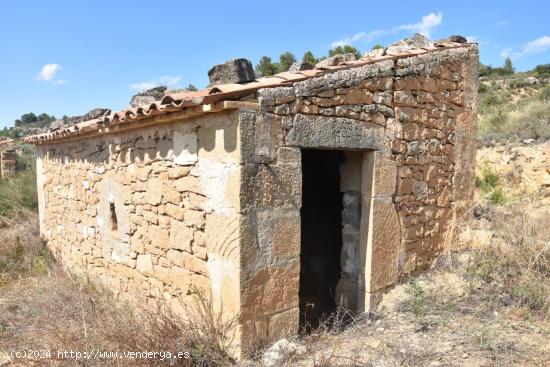 Se Vende en Mazaleon - TERUEL