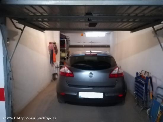 plaza de garage cerrada con llave y mando a distancia para acceso a parking comunitario.  - MURCIA