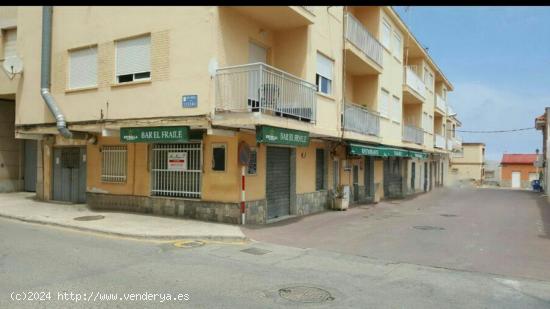 En 1ª línea de la zona sur del Mar Menor esta anclado un pueblo típico de pescadores (Los Nietos)