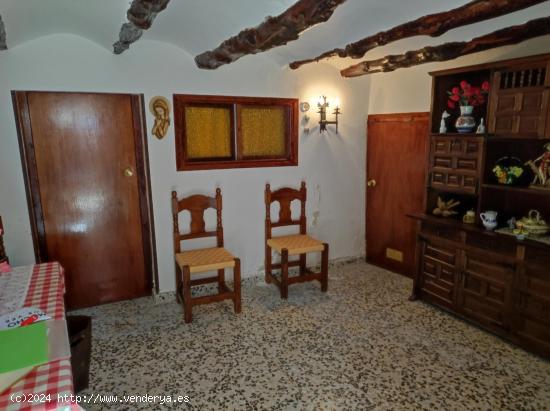 SE VENDE CASA EN LECHAGO (CALAMOCHA) - TERUEL