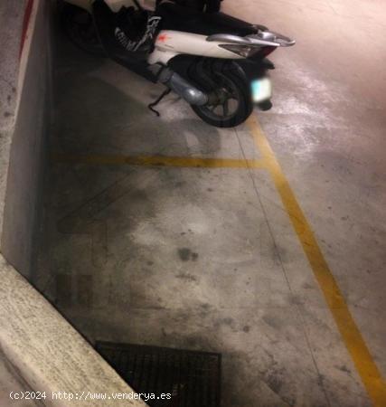 PARKING DE MOTO EN VIA EUROPA - BARCELONA