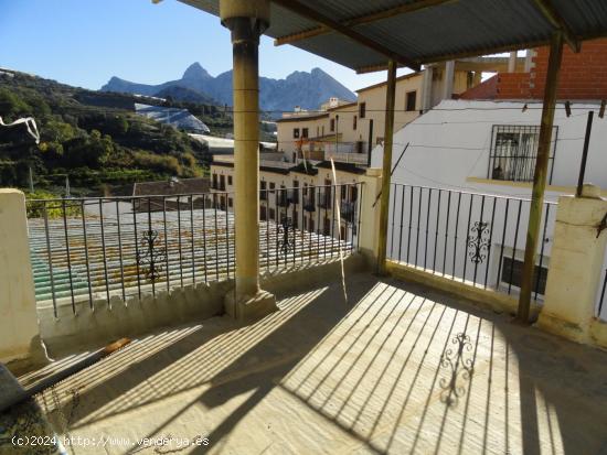  Gran casa rural en Bolulla de 550 metros en el centro del pueblo - ALICANTE 