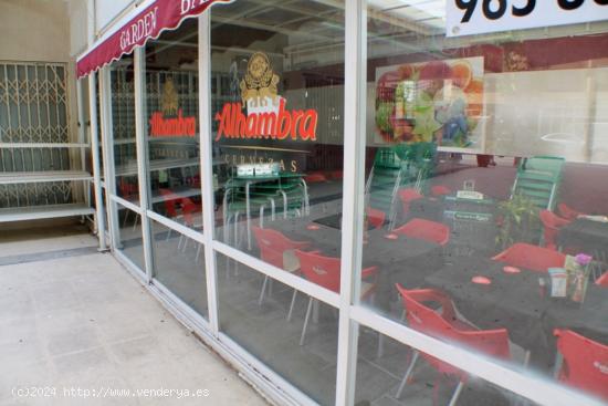  Local comercial en zona de mucho paso en Benidorm - ALICANTE 