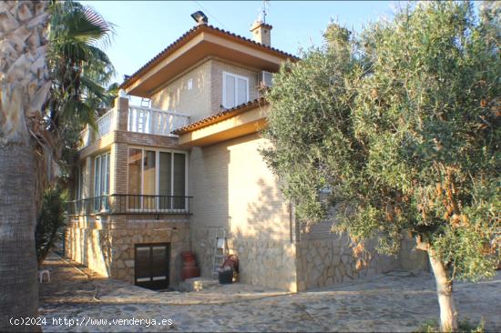 GRAN CHALET EN VILLAJOYOSA, EN LA ZONA DE LA ERMITA - ALICANTE