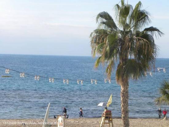  OPORTUNIDAD! Apartamento de 3 dormitorios en primera linea de la playa Levante (SE PUEDE NEGOCIAR) - 