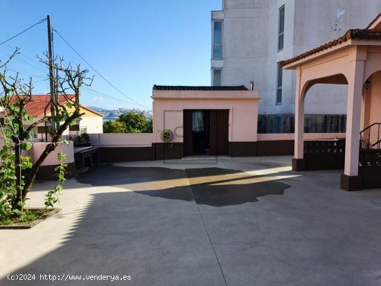 CASA CON PATIO Y FINCA EN MUGARDOS, MUGARDOS - A CORUÑA