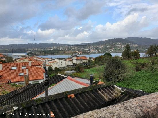  CASA CON VISTAS Y FINCA EN EL CENTRO, PONTEDEUME - A CORUÑA 