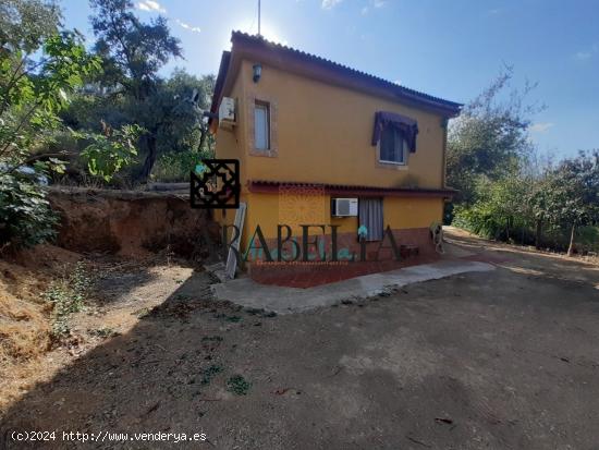 ||||CHALET CON PISCINA Y TRES CASAS EN TRASIERRA,ADMITE EL ALQUILER CON OPCION A COMPRA/// - CORDOBA