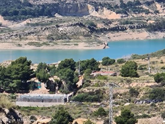 Parcela en el Pantano de Crevillent - ALICANTE