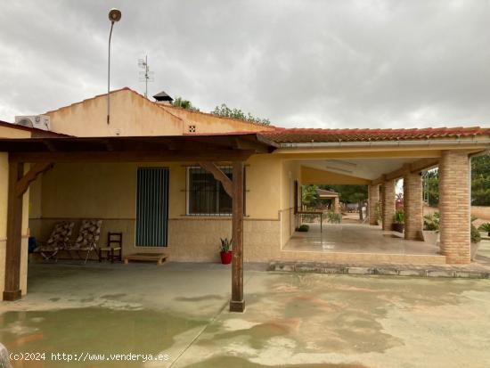 CHALET ZONA FOGÓ DEL MESTRE - ALICANTE