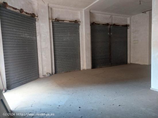 Se alquila LOCAL COMERCIAL por guardia civil en CREVILLENT - ALICANTE