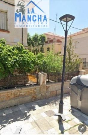 REF: C064 INMOBILIARIA LA MANCHA VENDE CHALET ZONA FATIMA - ALBACETE