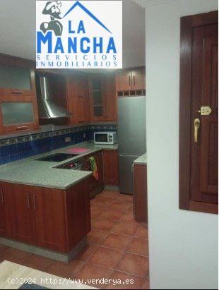 REF: C098 INMOBILIARIA LA MANCHA VENDE ADOSADO EN CHINCHILLA (ALBACETE) ZONA CASTILLO - ALBACETE