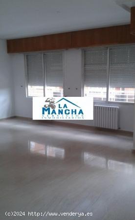 INMOBILIARIA LA MANCHA VENDE PISO EN EL CENTRO DE ALBACETE - ALBACETE