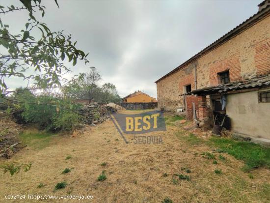 CASA DE PIEDRA CON AMPLIA PARCELA, EN REVENGA (SEGOVIA) - SEGOVIA